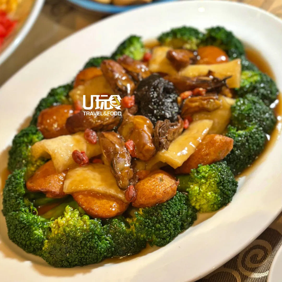 布城万豪酒店（Putrajaya Marriott Hotel）著名中餐厅夏日宫（Summer Palace）推出2026农历新年主题盛宴 “Ride into Prosperity 骏启鸿运”