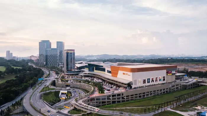 PETALING JAYA: IOI Properties Group Bhd (IOIPG) has gained approval from the Securities Commission Malaysia (SC) to establish and list its real estate investment trust (REIT) on Bursa Malaysia.  In a filing with Bursa Malaysia, IOIPG noted the REIT will debut with an initial fund size of 5.5 billion units, backed by a portfolio of landmark assets valued at RM7.58bil.  These include IOI City Mall Phases 1 and 2, IOI City Towers, PFCC Towers, and a suite of premium hotels such as Putrajaya Marriott, Le Méridi