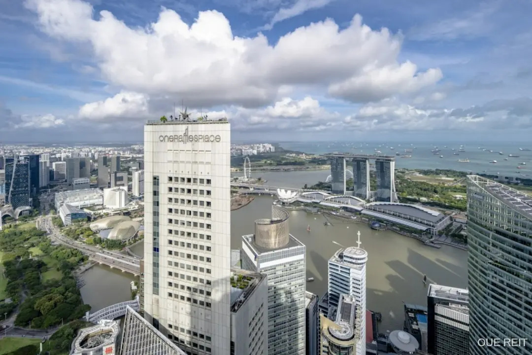 IOI Properties Group Bhd and CapitaLand Investment Ltd are looking to form a joint venture to finalise a transaction for One Raffles Place, people familiar with the matter said.