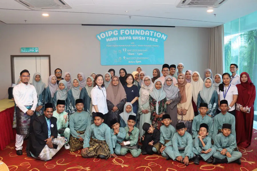 Oriental Daily 20250417 Kim with the aid recipients