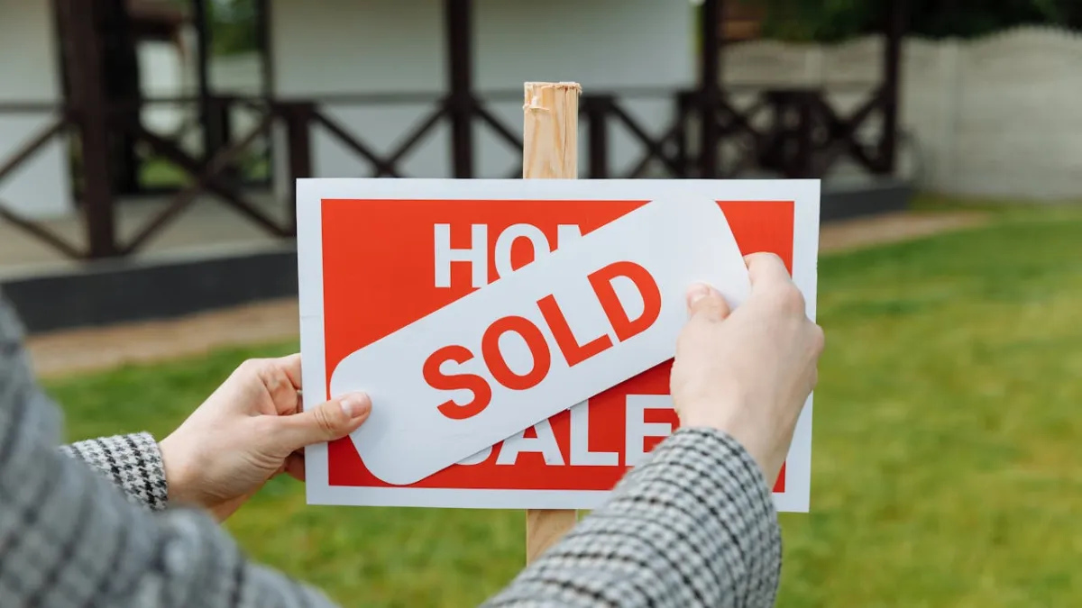 Singaore Business Review 20250902 Pexels Sold